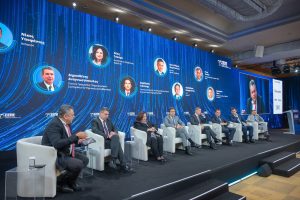 «Ανακαλύπτοντας το Ψηφιακό Δημόσιο: Τι μας περιμένει τα επόμενα 30 χρόνια!» «Ανακαλύπτοντας το Ψηφιακό Δημόσιο: Τι μας περιμένει τα επόμενα 30 χρόνια!»