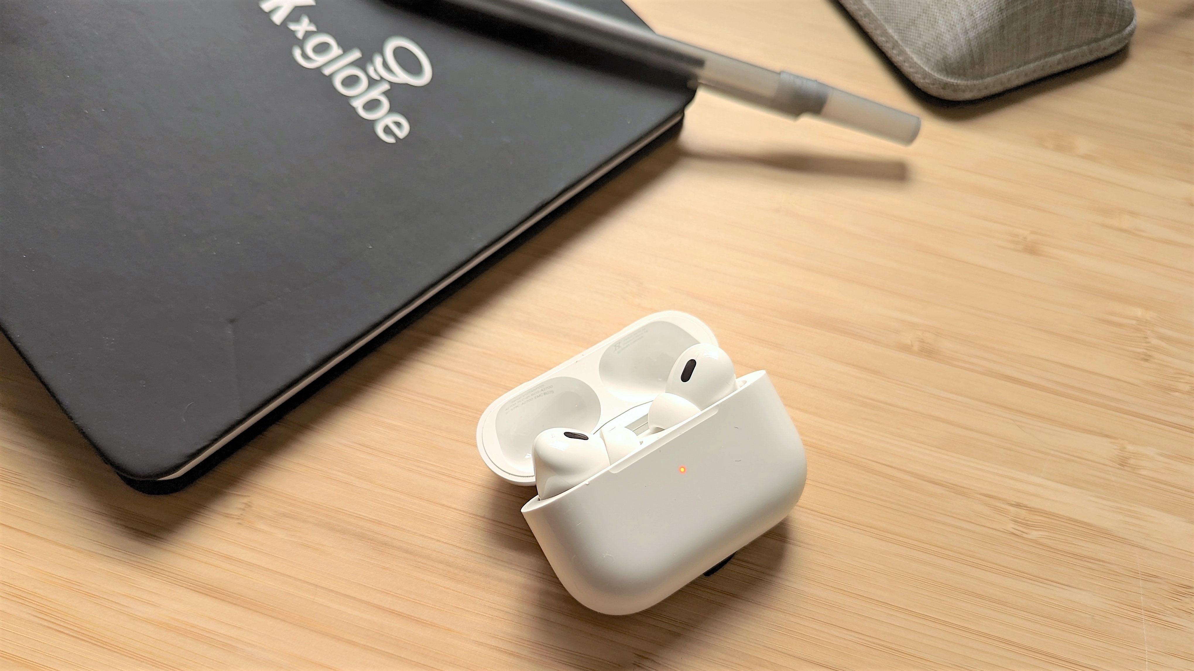 «Ανακάλυψα το Μυστικό που Αλλαγήσε τα Πάντα: Πώς το Ba του 2022 Έγινε η Καλύτερη Αγορά του 2025!» Apple AirPods Pro 2