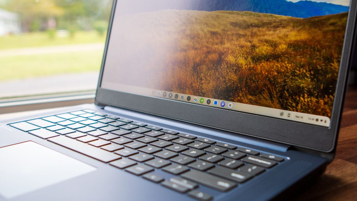 Το Best Buy διαθέτει αυτό το Lenovo IdeaPad Slim Chromebook σε λιγότερο από τη μισή τιμή. Θα πρέπει να το αγοράσετε; Το Best Buy διαθέτει αυτό το Lenovo IdeaPad Slim Chromebook σε λιγότερο από τη μισή τιμή. Θα πρέπει να το αγοράσετε;