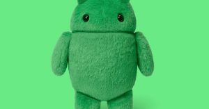 Αυτό το Plushie κάνει μια εξαιρετική προσθήκη σε οποιαδήποτε συλλογή Android Αυτό το Plushie κάνει μια εξαιρετική προσθήκη σε οποιαδήποτε συλλογή Android
