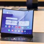 Το Galaxy Z TriFold της Samsung εξαντλήθηκε σαν ζεστά κέικ στο ντεμπούτο του στο εξωτερικό