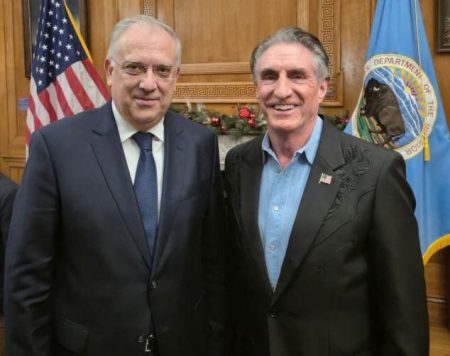 Συναντήθηκαν Τάκης Θεοδωρικάκος και Νταγκ Μπέργκαμ: Επενδυτικές Βόμβες στον Τομέα της Ενέργειας και Ναυπηγικής!