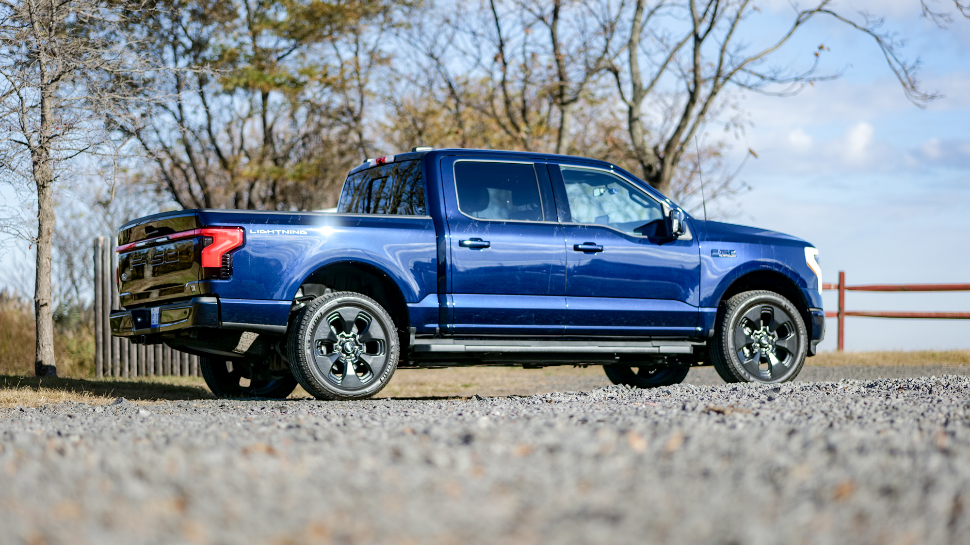 Δοκίμασα το Ford F-150 Lightning για μια εβδομάδα – Αυτό το αμιγώς ηλεκτρικό pickup θα σας αφήσει άφωνους! Δοκιμαστική κίνηση Ford F-150 Lightning 2025.