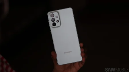 Ένα UI 8 μπορεί να προκαλεί προβλήματα με τον όγκο κλήσεων στο Galaxy A73