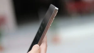 Μία παραλλαγή Samsung Galaxy S26 Ultra διαθέτει δορυφορική συνδεσιμότητα έκτακτης ανάγκης Μία παραλλαγή Samsung Galaxy S26 Ultra διαθέτει δορυφορική συνδεσιμότητα έκτακτης ανάγκης