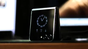 Οι κάτοχοι Galaxy Z Flip 5/6 δεν πρέπει να ενδιαφέρονται για το νέο κόλπο AOD του Flip 7 Οι κάτοχοι Galaxy Z Flip 5/6 δεν πρέπει να ενδιαφέρονται για το νέο κόλπο AOD του Flip 7