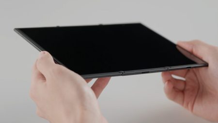 Περισσότερες λεπτομέρειες σχετικά με την ασύρματη φόρτιση του Samsung Galaxy Z TriFold αποκαλύφθηκαν