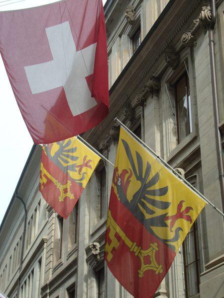 «Συναγερμός στην Ελβετία: Γιατί η χώρα θέλει να βάλει φρένο στην αύξηση του πληθυσμού της;» «Συναγερμός στην Ελβετία: Γιατί η χώρα θέλει να βάλει φρένο στην αύξηση του πληθυσμού της;»