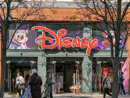 Η Disney υπογράφει συμφωνία με το OpenAI για να επιτρέψει στον Sora να δημιουργεί βίντεο τεχνητής νοημοσύνης με τους χαρακτήρες του Η Disney υπογράφει συμφωνία με το OpenAI για να επιτρέψει στον Sora να δημιουργεί βίντεο τεχνητής νοημοσύνης με τους χαρακτήρες του