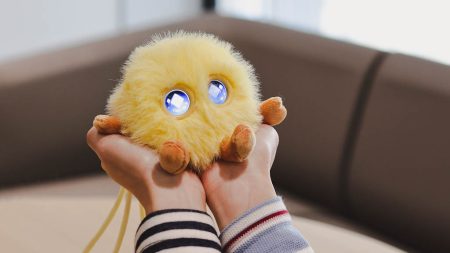 Το χνουδωτό κατοικίδιο της Huawei τροφοδοτεί την ανάπτυξη της κινεζικής αγοράς παιχνιδιών AI