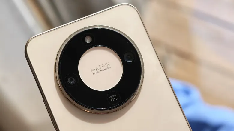 «Ανακαλύψτε τη νέα επανάσταση: Αυτή η συσκευή έρχεται με απίστευτα μεγάλη μπαταρία!» Honor Magic8 Lite