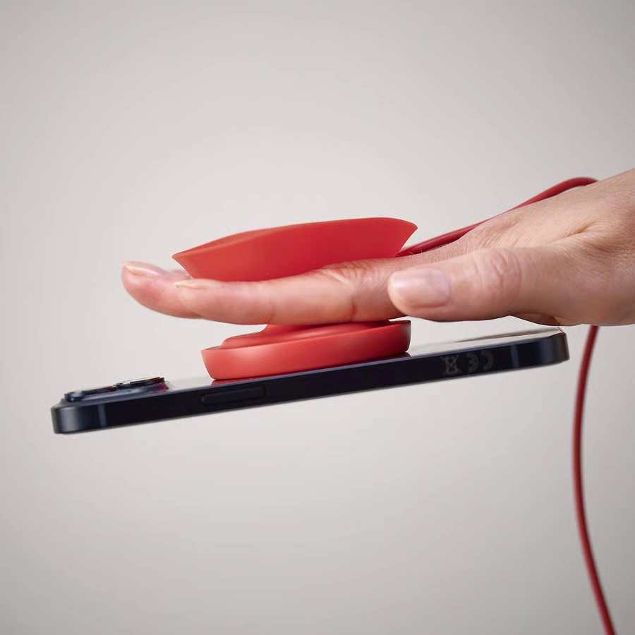 Η IKEA λανσάρει φορτιστή Qi2 σε σχήμα Donut με δύο απροσδόκητες λειτουργίες 2 Ασύρματος φορτιστής IKEA VASTMARKE Qi2 1420x774 1