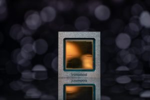 Οι TPU της Google ενδέχεται να προσφέρουν «εντυπωσιακή» απόδοση, αλλά ένα αγνοούμενο σημείο συμφόρησης θα μπορούσε να σταματήσει την εξωτερική κλιμάκωση πριν καν αρχίσει Οι TPU της Google ενδέχεται να προσφέρουν «εντυπωσιακή» απόδοση, αλλά ένα αγνοούμενο σημείο συμφόρησης θα μπορούσε να σταματήσει την εξωτερική κλιμάκωση πριν καν αρχίσει