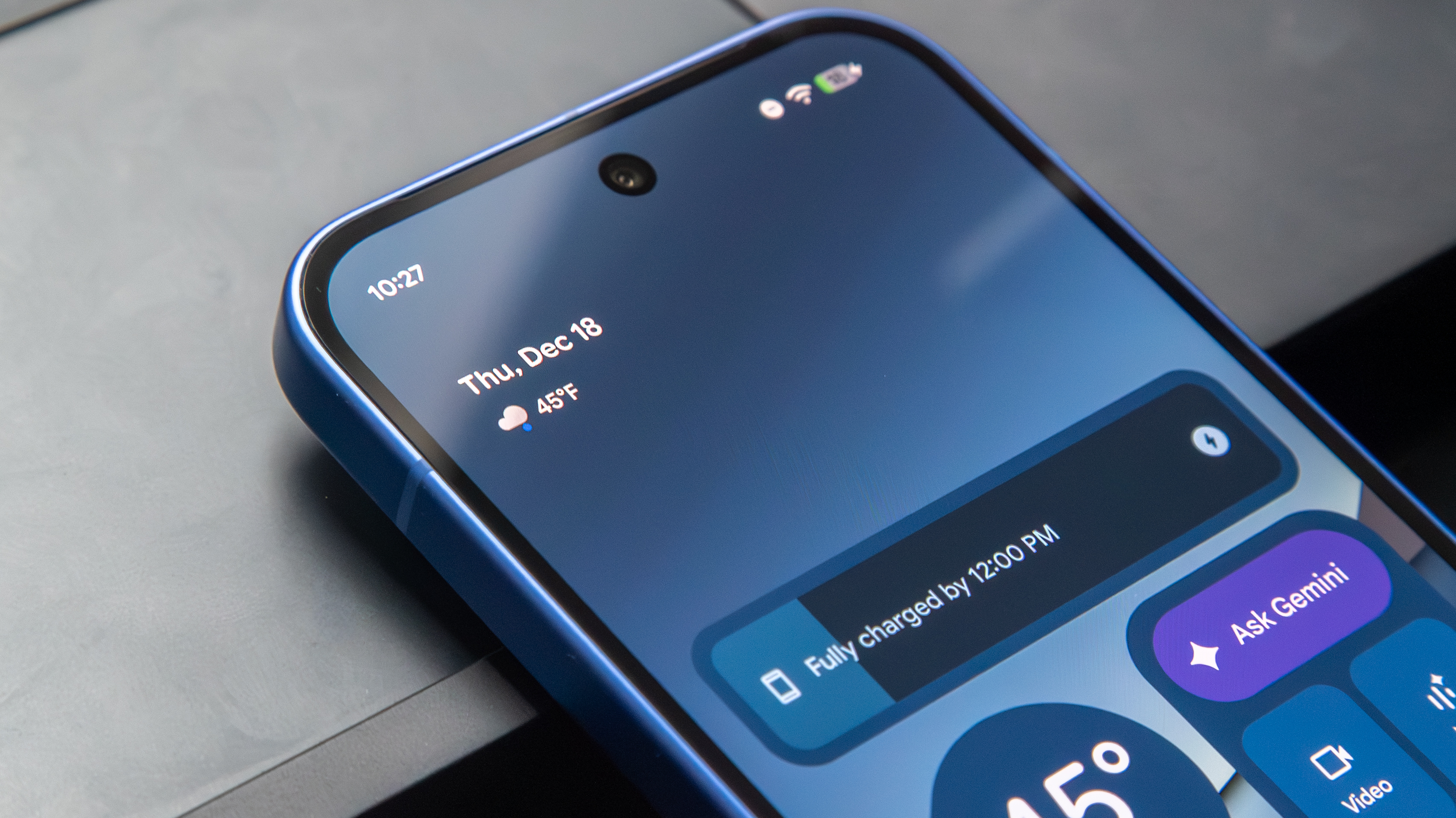 Το γραφικό στοιχείο Με μια ματιά στο Pixel 10