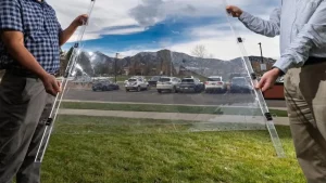 Το υλικό που μοιάζει με φυσαλίδες θα μπορούσε να βοηθήσει στη μόνωση των γυάλινων παραθύρων Το υλικό που μοιάζει με φυσαλίδες θα μπορούσε να βοηθήσει στη μόνωση των γυάλινων παραθύρων