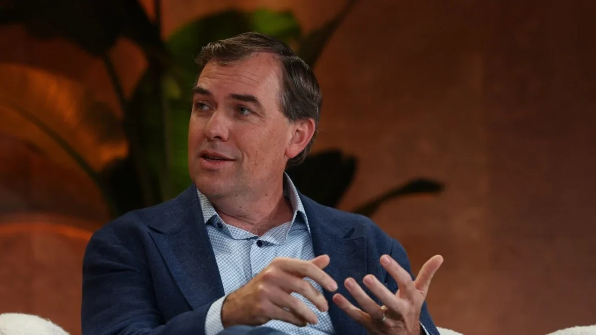 «Ανατροπή στην Τεχνολογία: Ο CEO της AWS αποκαλύπτει γιατί η AI δεν πρέπει να «ξεφορτωθεί» τους junior developers!» «Ανατροπή στην Τεχνολογία: Ο CEO της AWS αποκαλύπτει γιατί η AI δεν πρέπει να «ξεφορτωθεί» τους junior developers!»