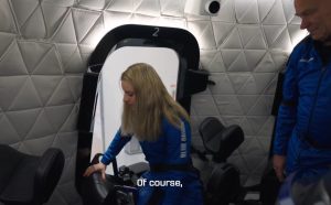 «Απίστευτο! Γερμανίδα μηχανικός αεροδιαστημικής σπάζει όλες τις προτιμήσεις: Ο πρώτος άνθρωπος σε αναπηρικό αμαξίδιο που ταξίδεψε στο διάστημα! [videos]»