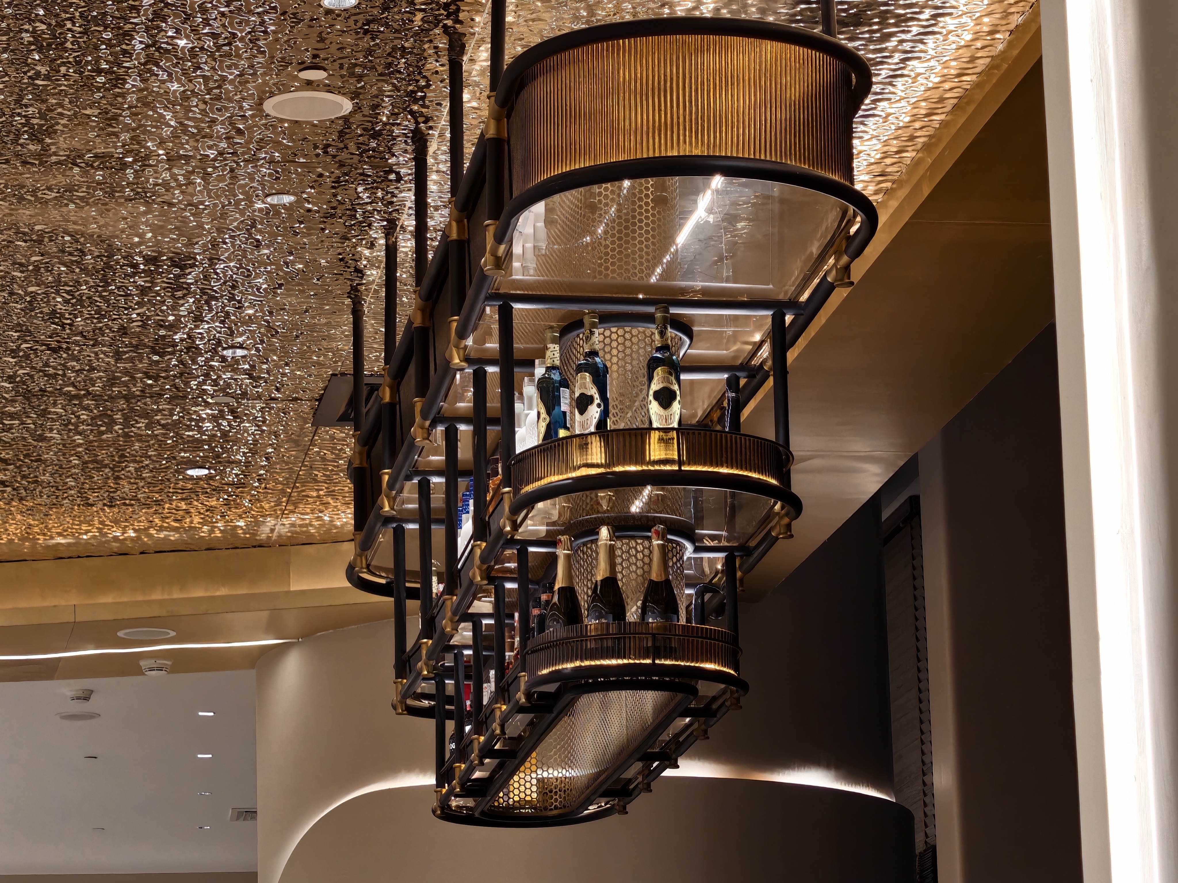 Αναθεώρηση iQOO 15: Οι μεγάλες αναβαθμίσεις συνοδεύονται από εξίσου μεγάλη τιμή Στιγμιότυπα κάμερας iQOO 15 στο Android Central