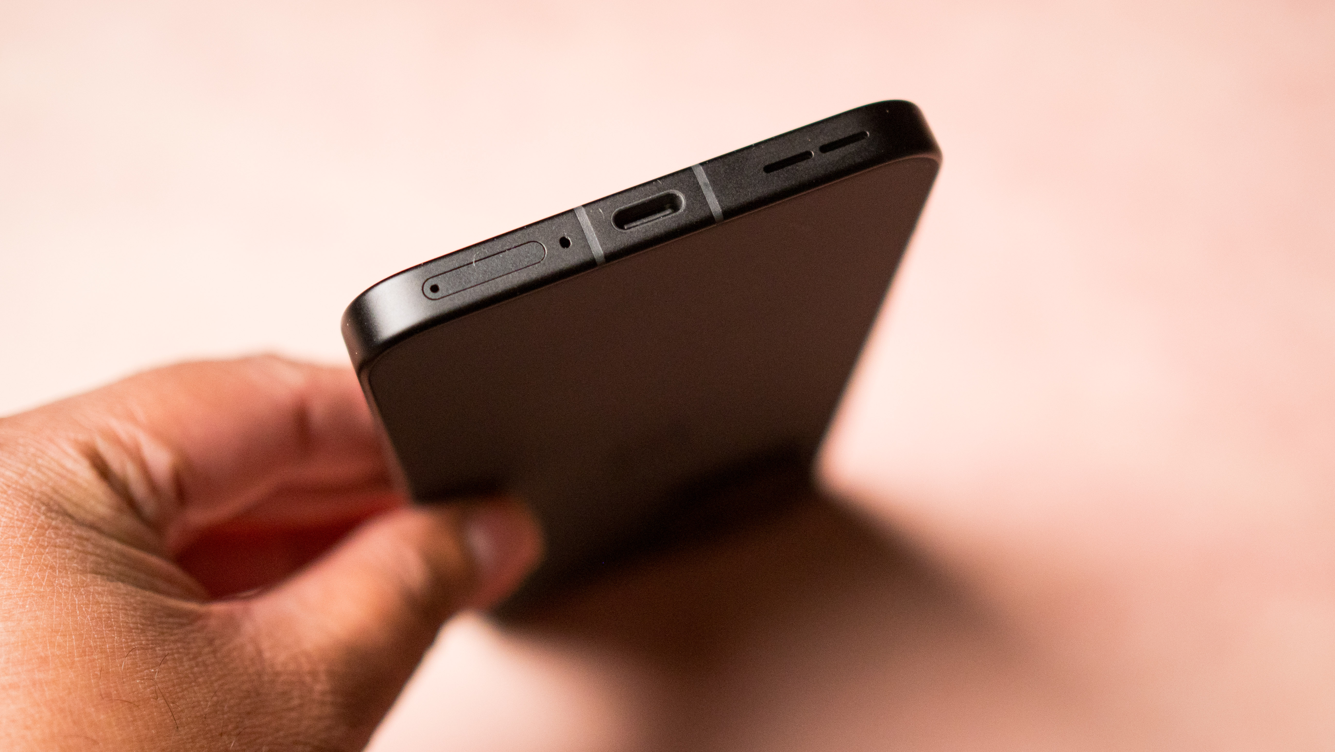 OnePlus 15R vs. Samsung Galaxy S25 FE: Two premium midrange phones, very different priorities OnePlus 15R review on Android Central