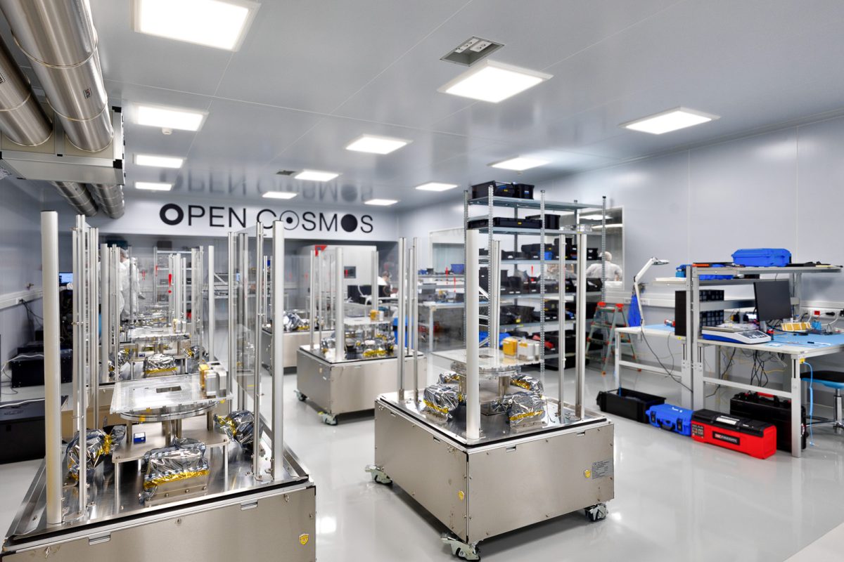 «Η Ελλάδα στην Παγκόσμια Αγορά: Ετοιμαστείτε για την Εξαγωγή Δορυφορικών Συστημάτων Που θα Κάνουν Σαματά!» «Η Ελλάδα στην Παγκόσμια Αγορά: Ετοιμαστείτε για την Εξαγωγή Δορυφορικών Συστημάτων Που θα Κάνουν Σαματά!»