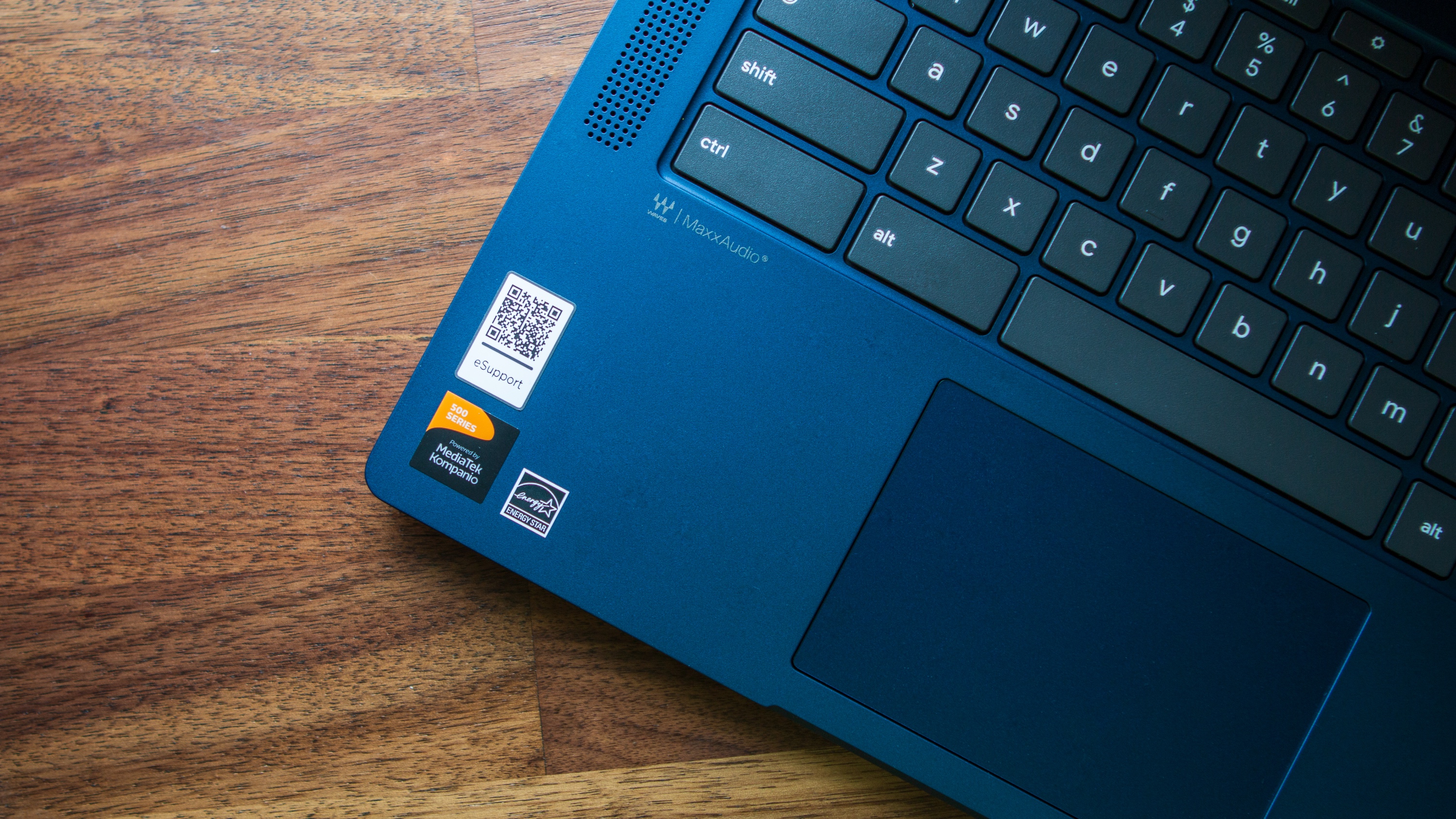 Το Best Buy διαθέτει αυτό το Lenovo IdeaPad Slim Chromebook σε λιγότερο από τη μισή τιμή. Θα πρέπει να το αγοράσετε; Κριτική για το Lenovo IdeaPad Slim 3 για Chromebook