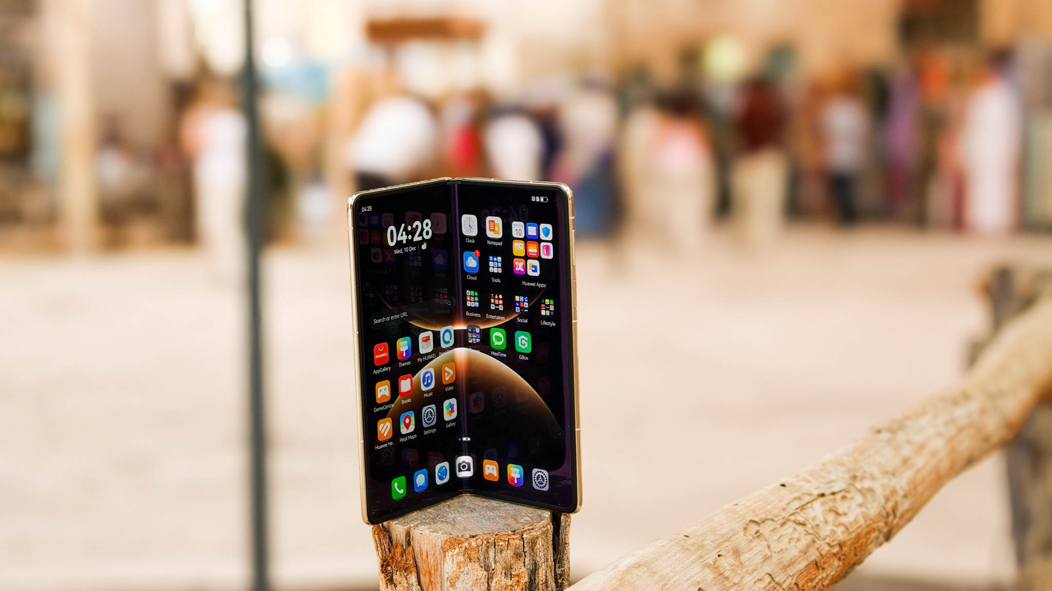 Χρησιμοποίησα το Mate X7 της Huawei για να τραβήξω φωτογραφίες από το ψηλότερο κτήριο στον κόσμο και είμαι πεπεισμένος ότι αυτό το πτυσσόμενο έχει τις καλύτερες κάμερες Huawei Mate X7 hands-on δοκιμή στο Ντουμπάι στο Android Central