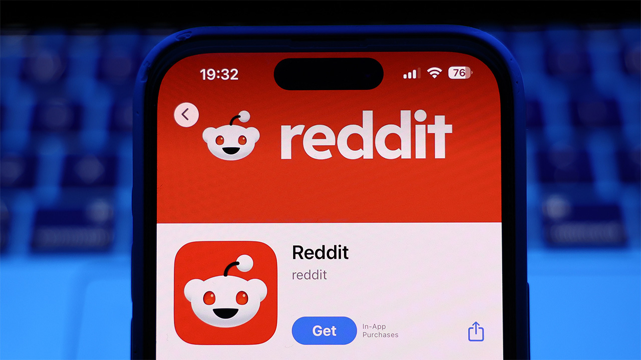 Η εφαρμογή Reddit εμφανίζεται στο Apple App Store
