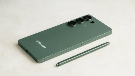 Αποκαλύφθηκε το Samsung Galaxy S26 Ultra: Δείτε ποιος φορτιστής θα σας εκπλήξει! Αποκαλύφθηκε το Samsung Galaxy S26 Ultra: Δείτε ποιος φορτιστής θα σας εκπλήξει!