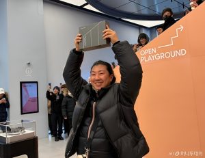 Ο πρώτος ιδιοκτήτης του Samsung Galaxy Z TriFold υπέμεινε βάναυσες δυσκολίες Ο πρώτος ιδιοκτήτης του Samsung Galaxy Z TriFold υπέμεινε βάναυσες δυσκολίες