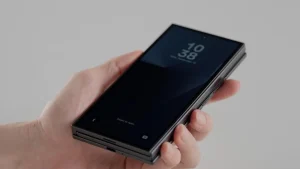 Ο αναγνώστης δακτυλικών αποτυπωμάτων του Samsung Galaxy Z TriFold είναι κάτι το ιδιαίτερο