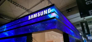 Η Intel είναι κοντά στο να αξιοποιήσει τη Samsung για την ανάπτυξη τσιπ 8nm