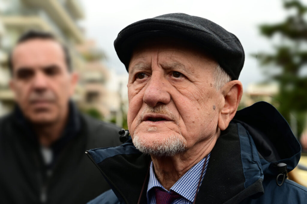 Ο πρόεδρος του ΣΑΤΑ απασφαλίζει κατά της κυβέρνησης Μητσοτάκη Ο πρόεδρος του ΣΑΤΑ απασφαλίζει κατά της κυβέρνησης Μητσοτάκη