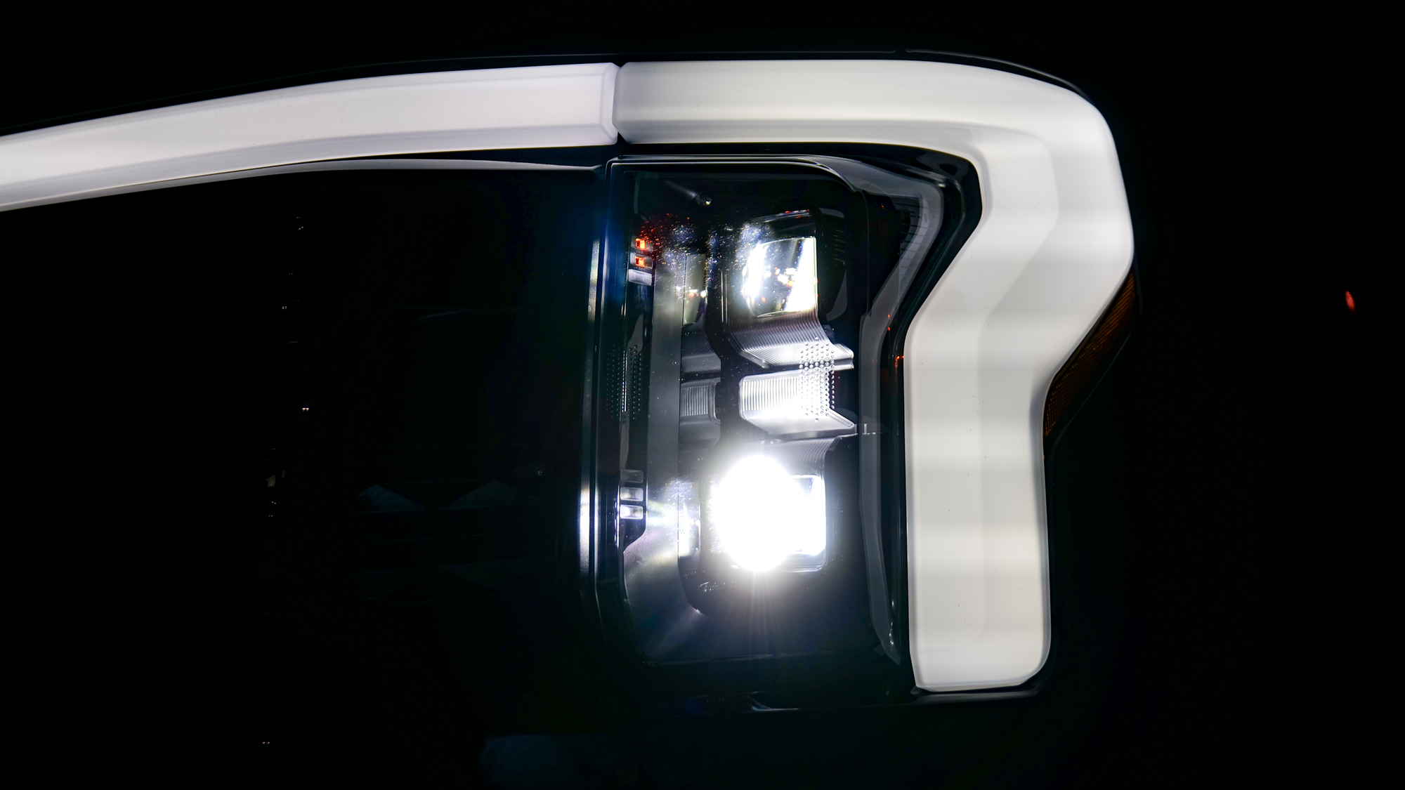 Δοκίμασα το Ford F-150 Lightning για μια εβδομάδα – Αυτό το αμιγώς ηλεκτρικό pickup θα σας αφήσει άφωνους! Δοκιμαστική κίνηση Ford F-150 Lightning 2025.