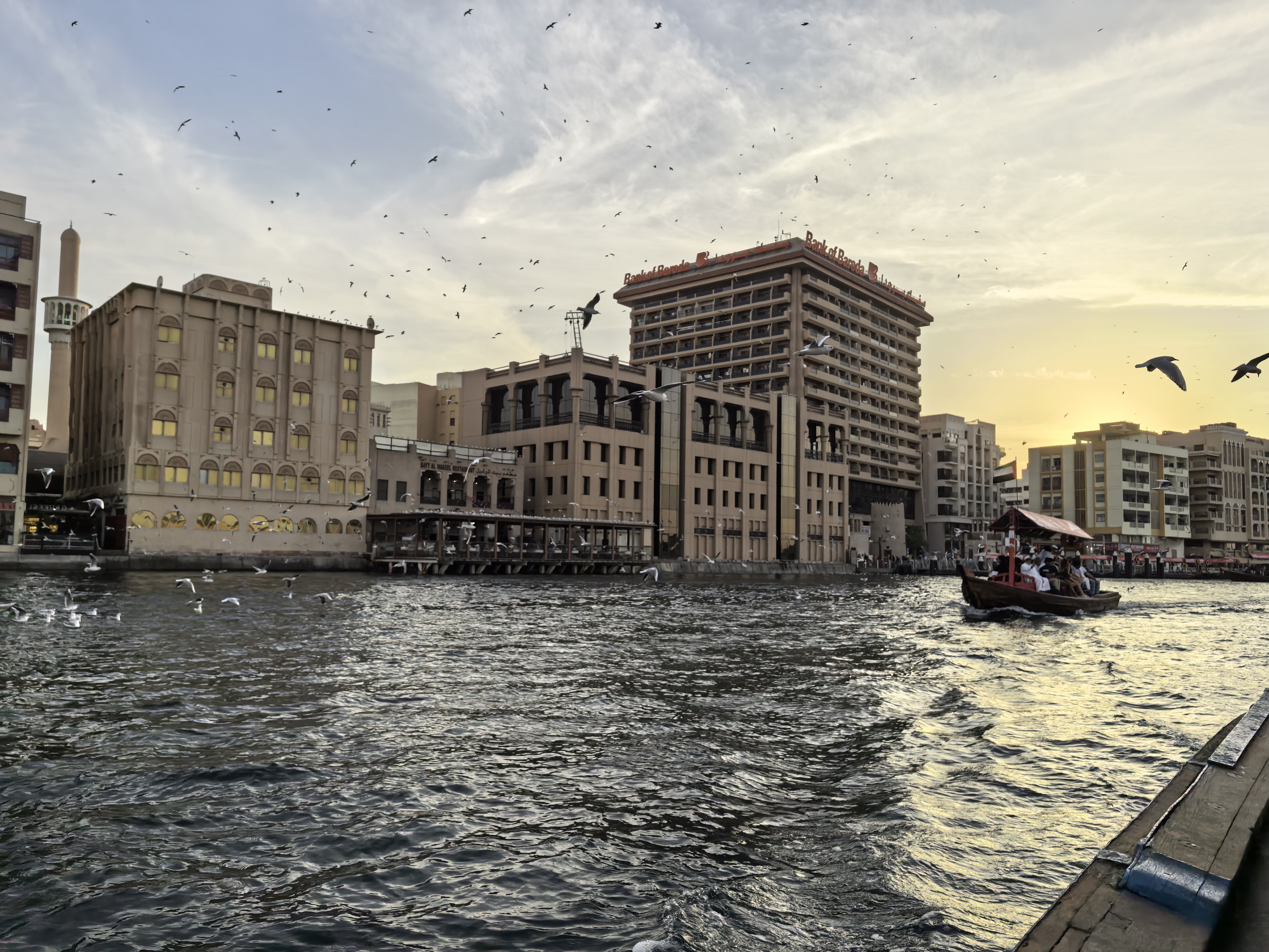 Χρησιμοποίησα το Mate X7 της Huawei για να τραβήξω φωτογραφίες από το ψηλότερο κτήριο στον κόσμο και είμαι πεπεισμένος ότι αυτό το πτυσσόμενο έχει τις καλύτερες κάμερες Δοκιμή κάμερας Huawei Mate X7 στο Ντουμπάι