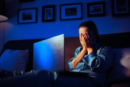 Γιατί τα μέσα κοινωνικής δικτύωσης αισθάνονται τόσο τοξικά ακόμα κι όταν δεν είναι