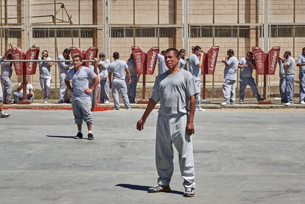 Viasat EXPLORE Behind Bars The Worlds Toughest Prisons Yard La Mesa 2