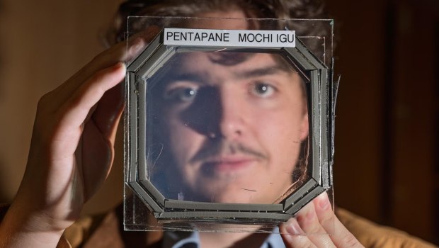 «Αφήστε τα διπλά τζάμια πίσω – Η απίστευτη διαφανής μεμβράνη που θα μεταμορφώσει το σπίτι σας σε θερμαινόμενο παράδεισο!» «Αφήστε τα διπλά τζάμια πίσω – Η απίστευτη διαφανής μεμβράνη που θα μεταμορφώσει το σπίτι σας σε θερμαινόμενο παράδεισο!»