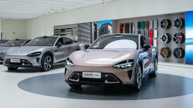 «Xiaomi EV: Πώς η εταιρεία σάρωσε την αγορά με μισό εκατομμύριο πωλήσεις σε μόλις 3 χρόνια!» Xiaomi EV YU7