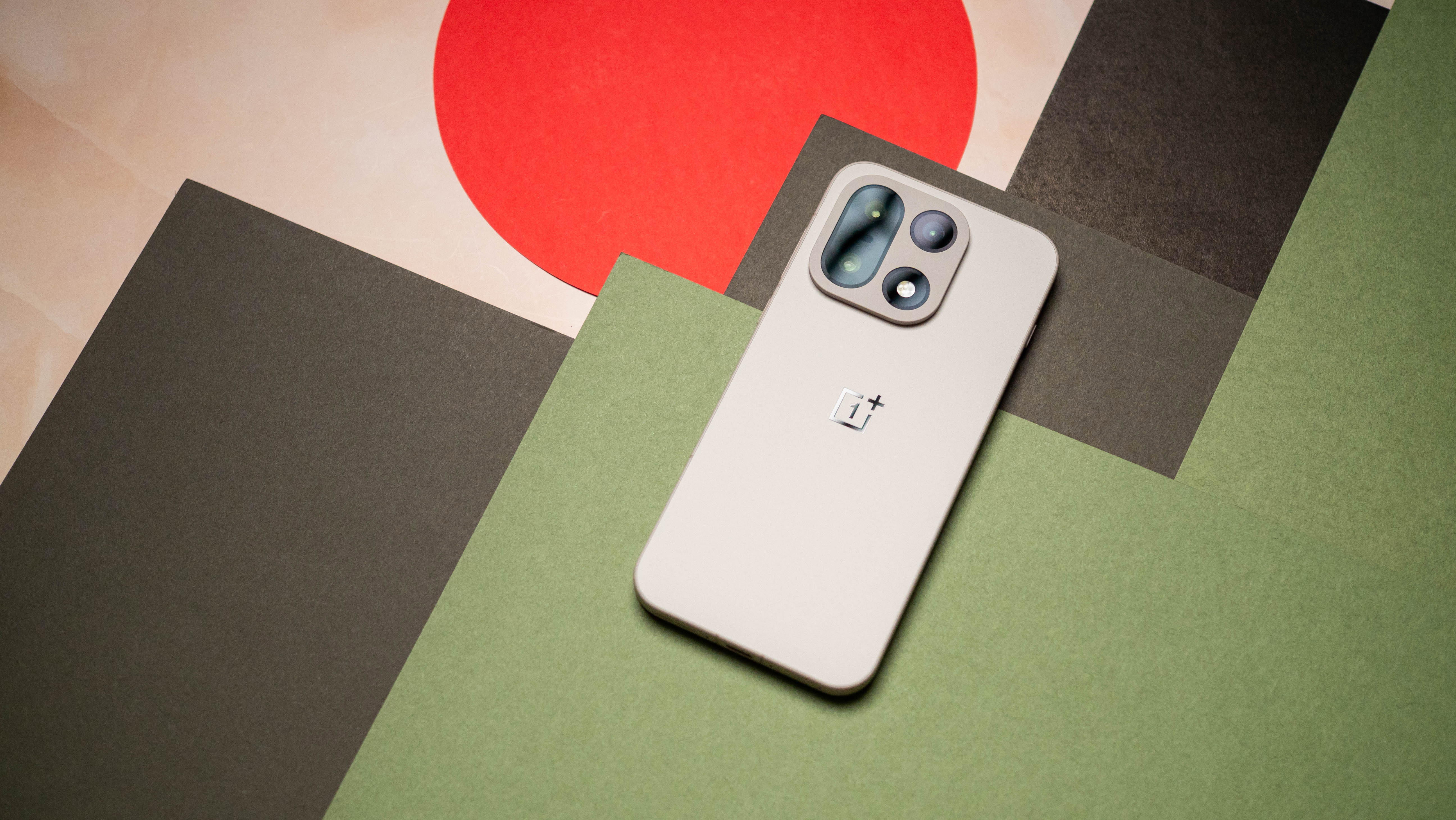 Δοκιμή OnePlus 15 στο Android Central