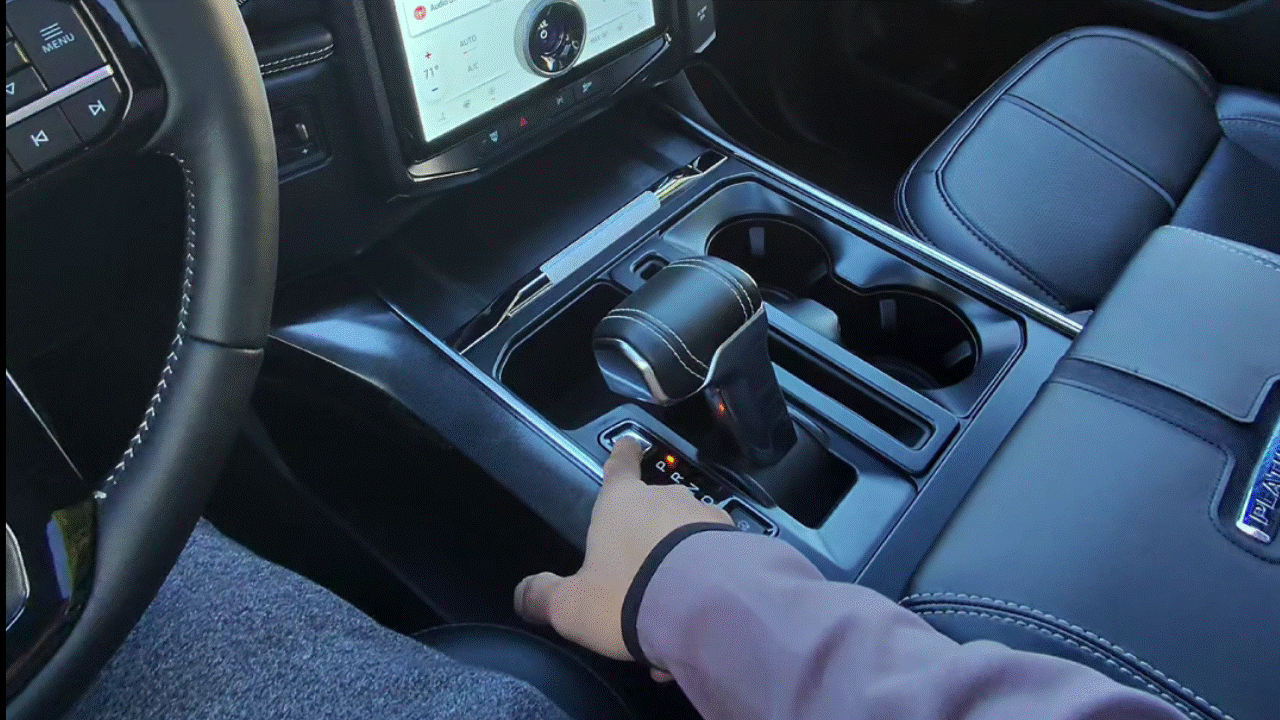 Δοκίμασα το Ford F-150 Lightning για μια εβδομάδα – Αυτό το αμιγώς ηλεκτρικό pickup θα σας αφήσει άφωνους! Δοκιμαστική κίνηση Ford F-150 Lightning 2025.