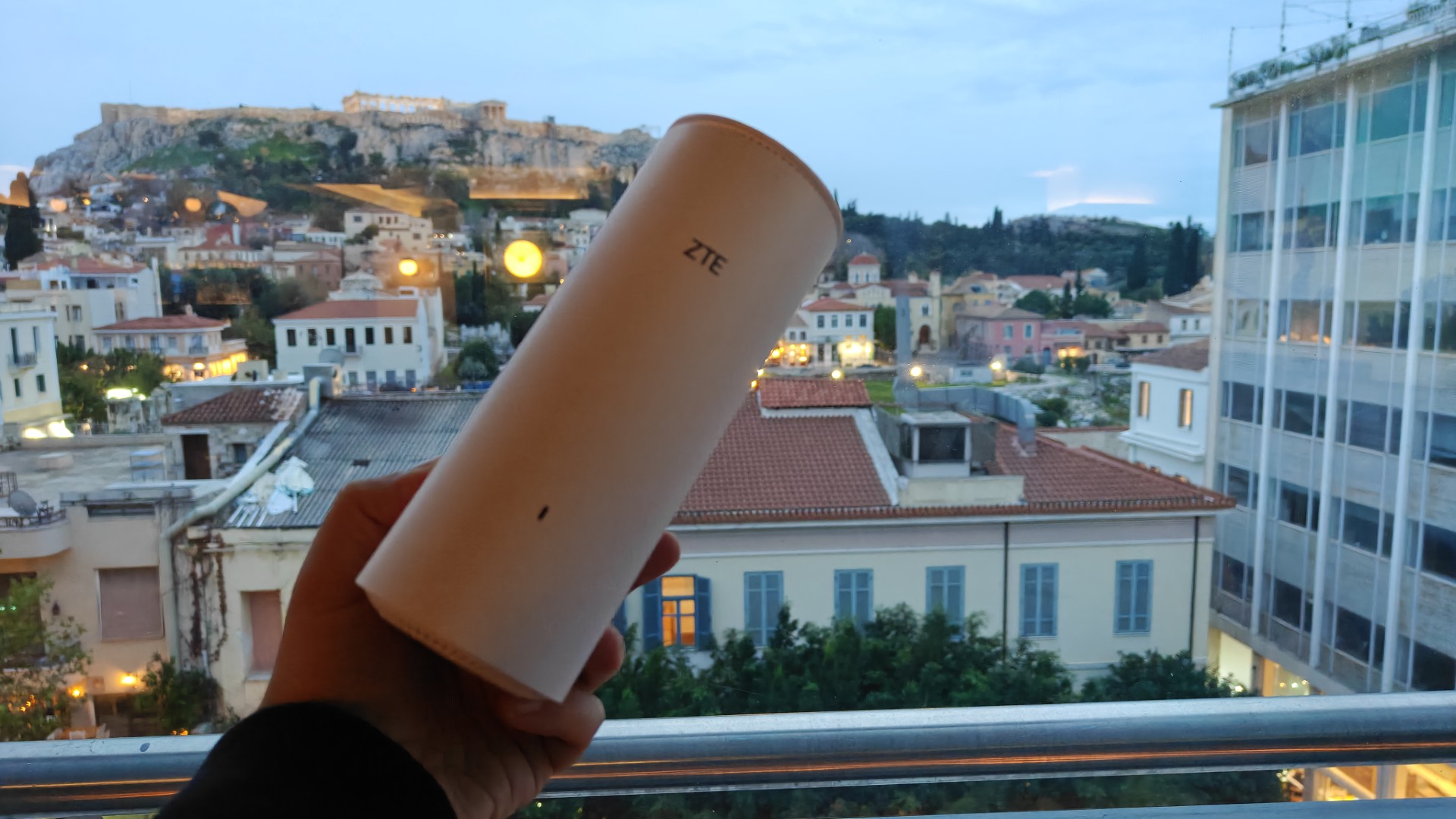 «Η Τεράστια Συνεργασία ΖΤΕ και ΑΜΥ: Ανάπτυξη που Αλλάζει τα Δεδομένα!» «Η Τεράστια Συνεργασία ΖΤΕ και ΑΜΥ: Ανάπτυξη που Αλλάζει τα Δεδομένα!»