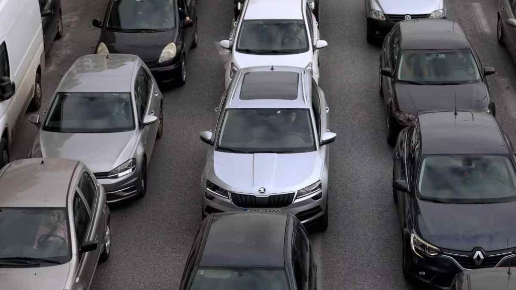 «Ανατροπή! Η ΑΑΔΕ Φέρνει Αυστηρές Κυρώσεις και Μητρώο Εμπόρων - Τι Πρέπει να Γνωρίζετε!» «Φακέλωμα» στα μεταχειρισμένα ΙΧ: Υποχρεωτικό μητρώο ΑΑΔΕ για όλους τους εμπόρους