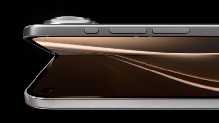 Το iPhone Fold εμφανίζεται σε νέο βίντεο και βλέπουμε κάθε του πλευρά