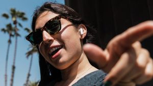 Η Black Friday και η Cyber ​​Monday τελείωσαν, αλλά αυτά τα φθηνά ακουστικά JBL εξακολουθούν να έχουν ΕΚΠΤΩΣΗ 60% στο Amazon