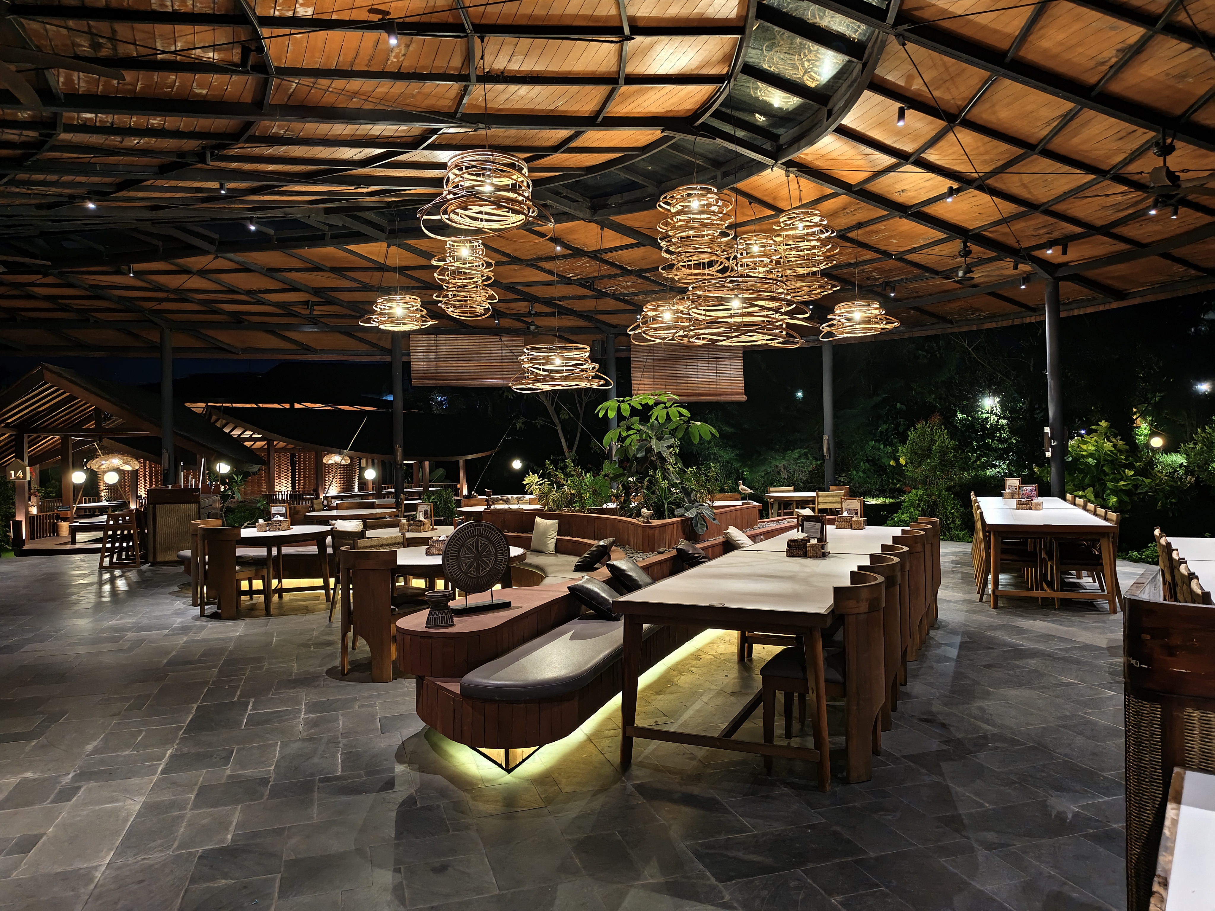 Αναθεώρηση iQOO 15: Οι μεγάλες αναβαθμίσεις συνοδεύονται από εξίσου μεγάλη τιμή Στιγμιότυπα κάμερας iQOO 15 στο Android Central