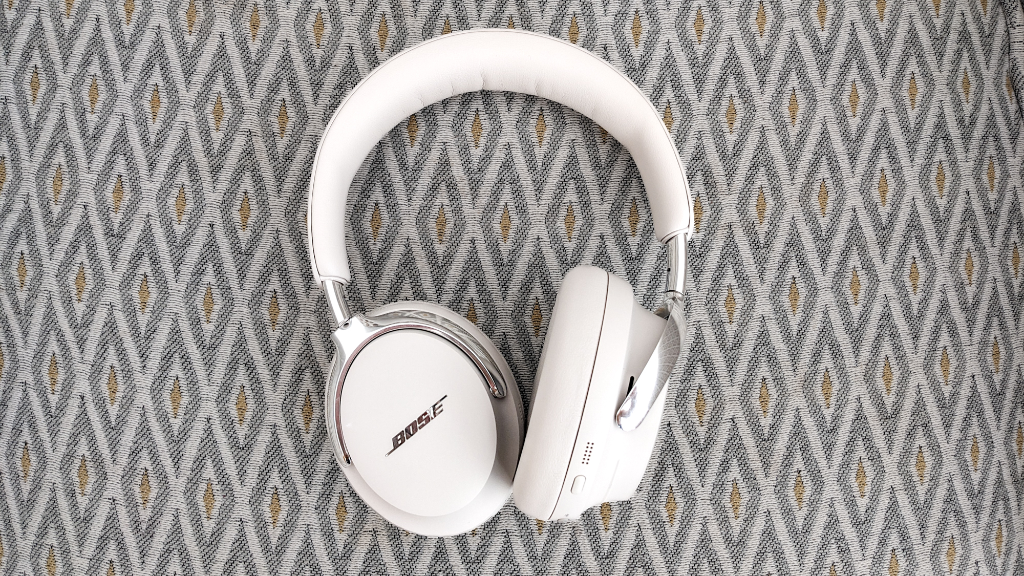 Ανακαλύψτε τα Bose QuietComfort Ultra Headphones Gen 2: Τα καλύτερα ακουστικά με ANC που έχετε δει ποτέ! Bose QuietComfort Ultra Headphones gen 2 vs Audio Technica ATH-S300BTBK