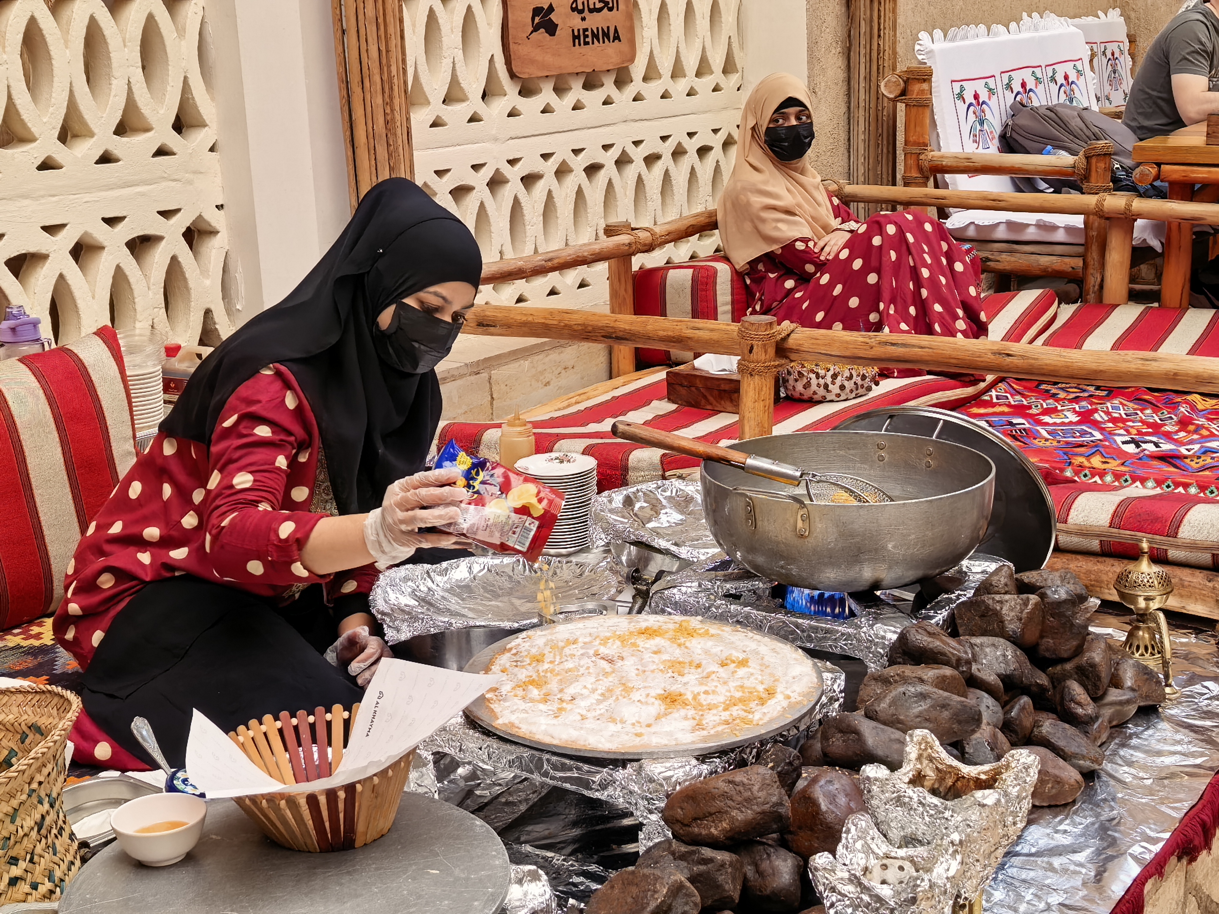 Χρησιμοποίησα το Mate X7 της Huawei για να τραβήξω φωτογραφίες από το ψηλότερο κτήριο στον κόσμο και είμαι πεπεισμένος ότι αυτό το πτυσσόμενο έχει τις καλύτερες κάμερες Δοκιμή κάμερας Huawei Mate X7 στο Ντουμπάι