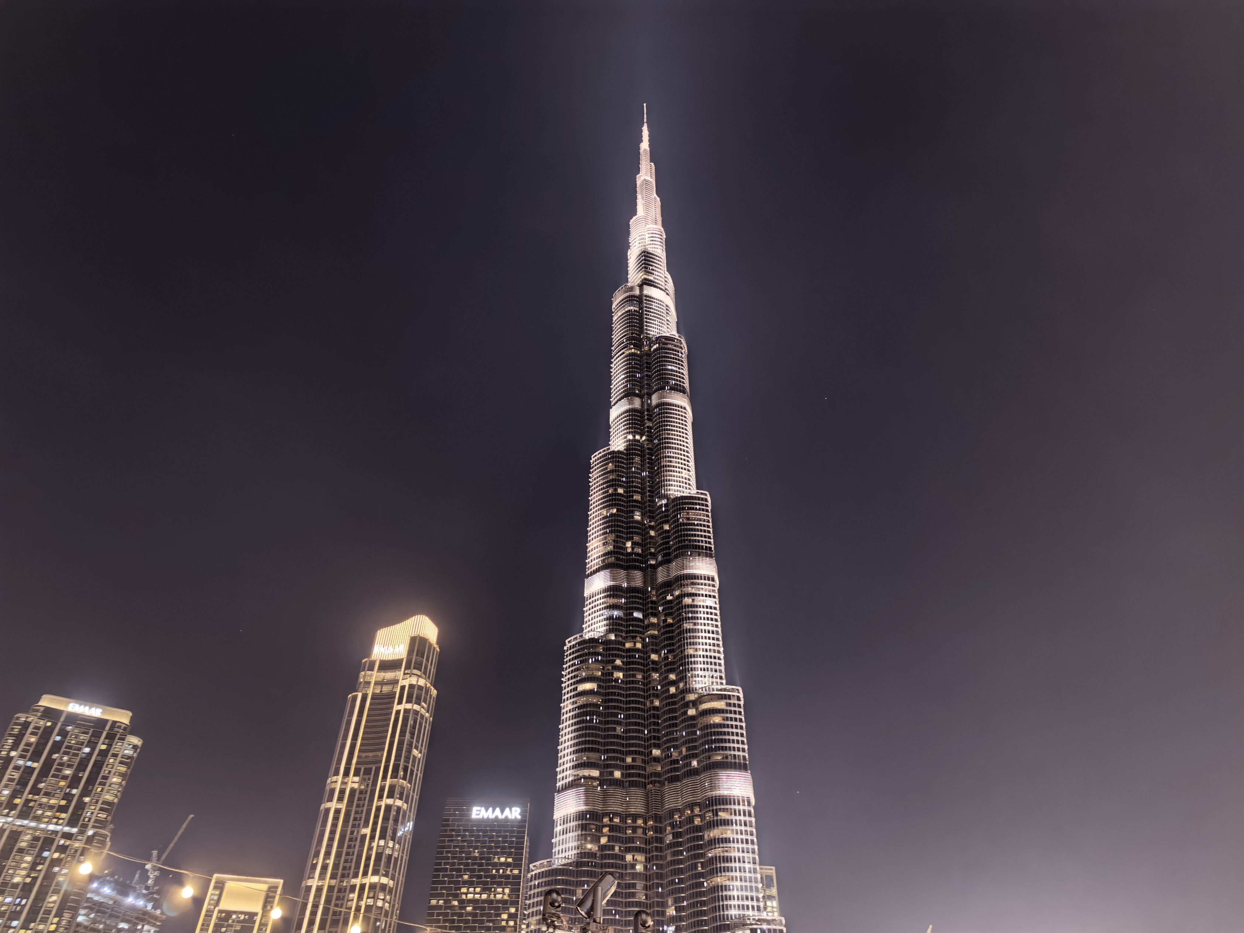 Χρησιμοποίησα το Mate X7 της Huawei για να τραβήξω φωτογραφίες από το ψηλότερο κτήριο στον κόσμο και είμαι πεπεισμένος ότι αυτό το πτυσσόμενο έχει τις καλύτερες κάμερες Δοκιμή κάμερας Huawei Mate X7 στο Ντουμπάι