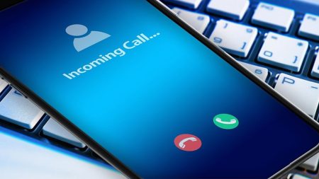 Ανακαλύψτε το μυστικό να σταματήσετε τις απάτες τηλεφωνικών κλήσεων με την επαναστατική μέθοδο Caller ID Spoofing! Ανακαλύψτε το μυστικό να σταματήσετε τις απάτες τηλεφωνικών κλήσεων με την επαναστατική μέθοδο Caller ID Spoofing!