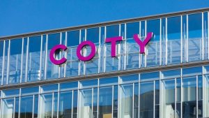«Coty: Μια επαναστατική αλλαγή ηγεσίας – Πώς ο βετεράνος της P&G φέρνει ανατροπές στον κόσμο της ομορφιάς!»